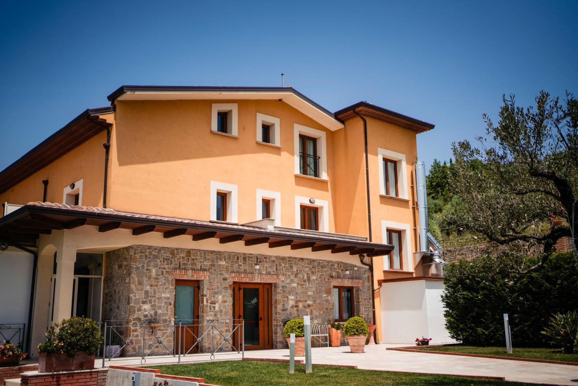 Casale Degli Ulivi Resort Pellare Buitenkant foto